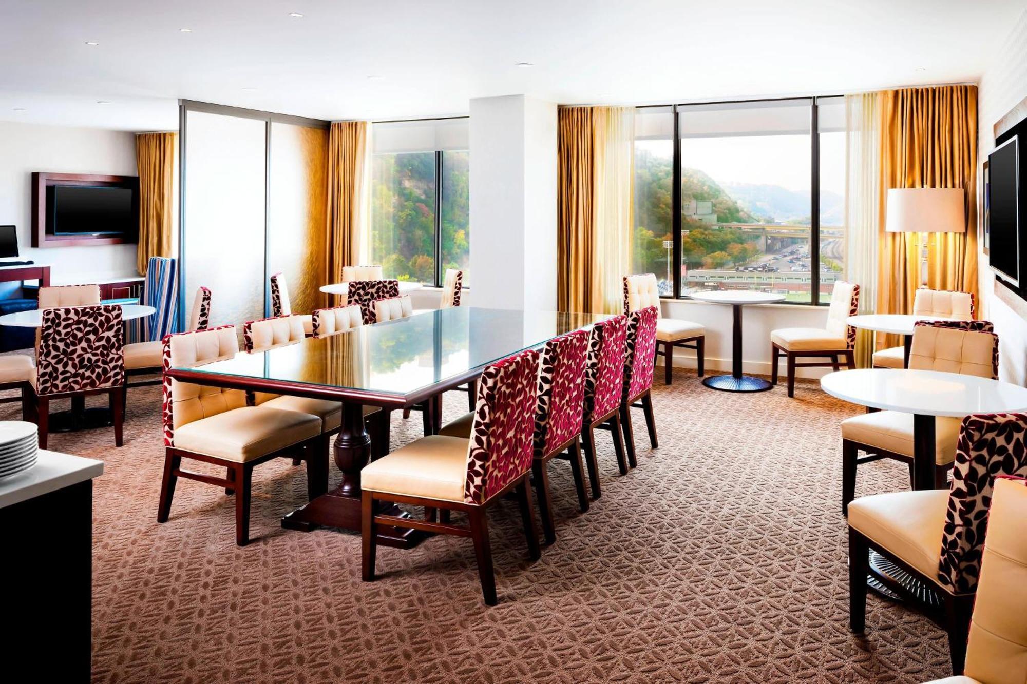 เชอราตัน พิตต์สเบิร์ก โฮเต็ล แอต สเตชัน สแควร์ Hotel ภายนอก รูปภาพ